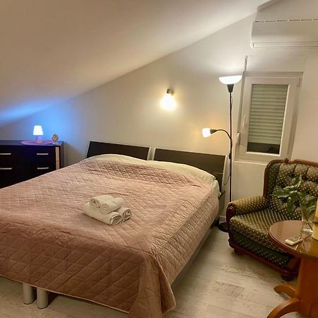 Apartment Ivanisevic 2 Cattaro Esterno foto