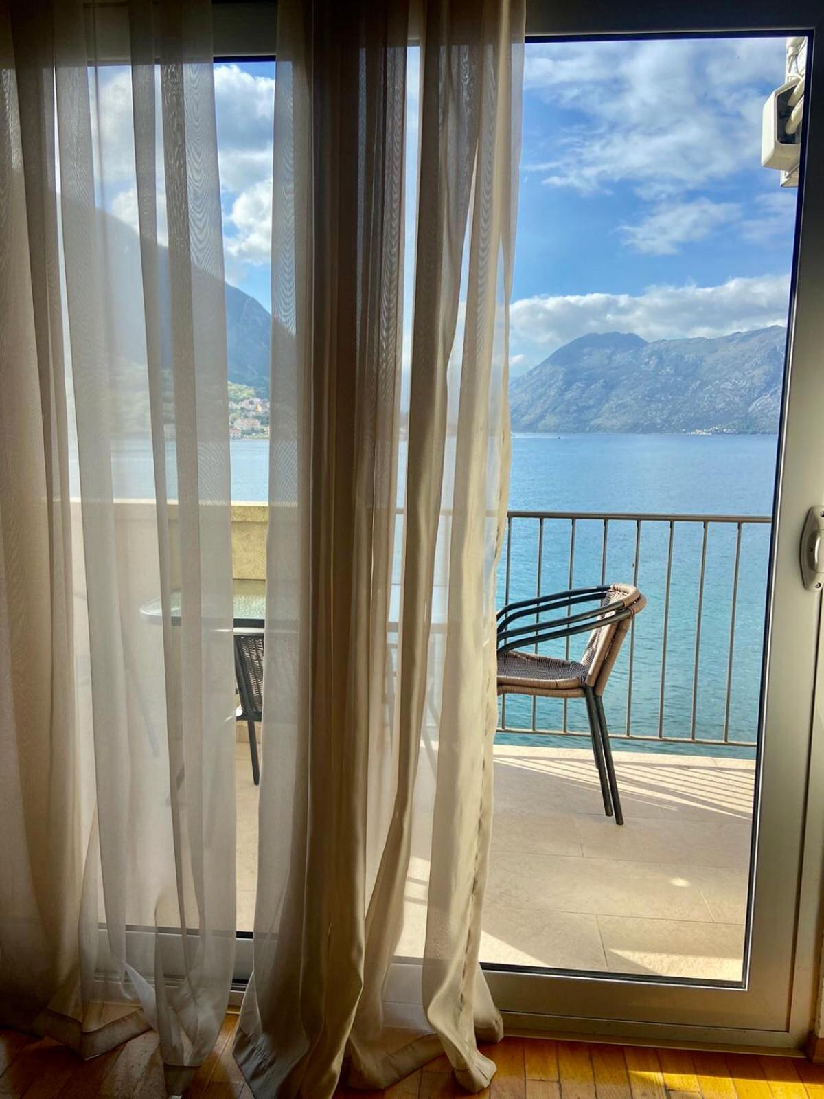 Apartment Ivanisevic 2 Cattaro Esterno foto