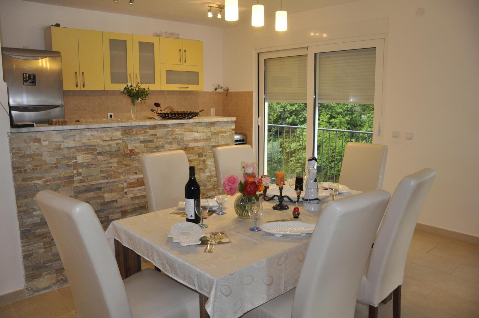 Apartment Ivanisevic 2 Cattaro Esterno foto
